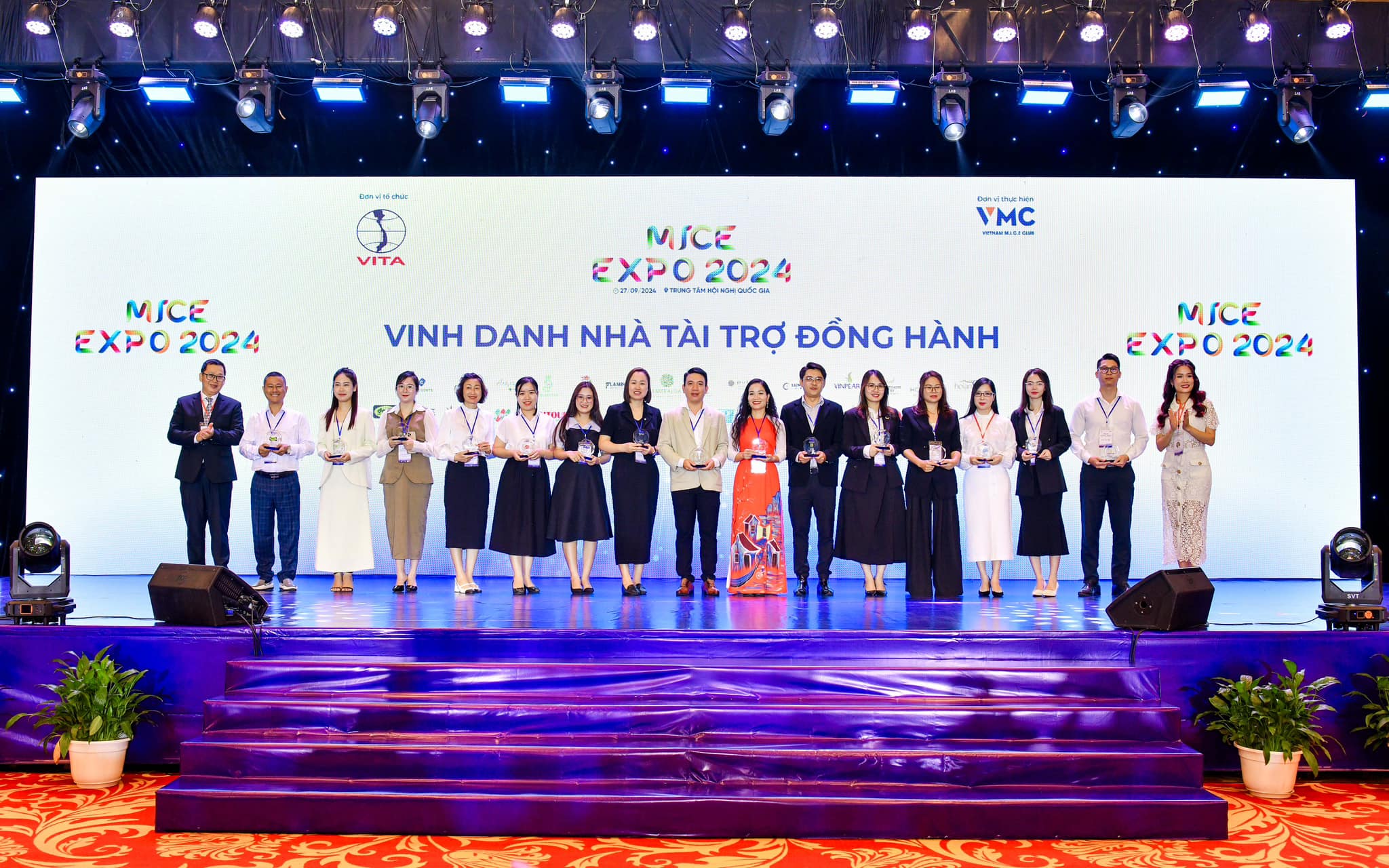 VIETBLUETOUR NHÀ TÀI TRỢ ĐỒNG HÀNH MICE EXPO 2024