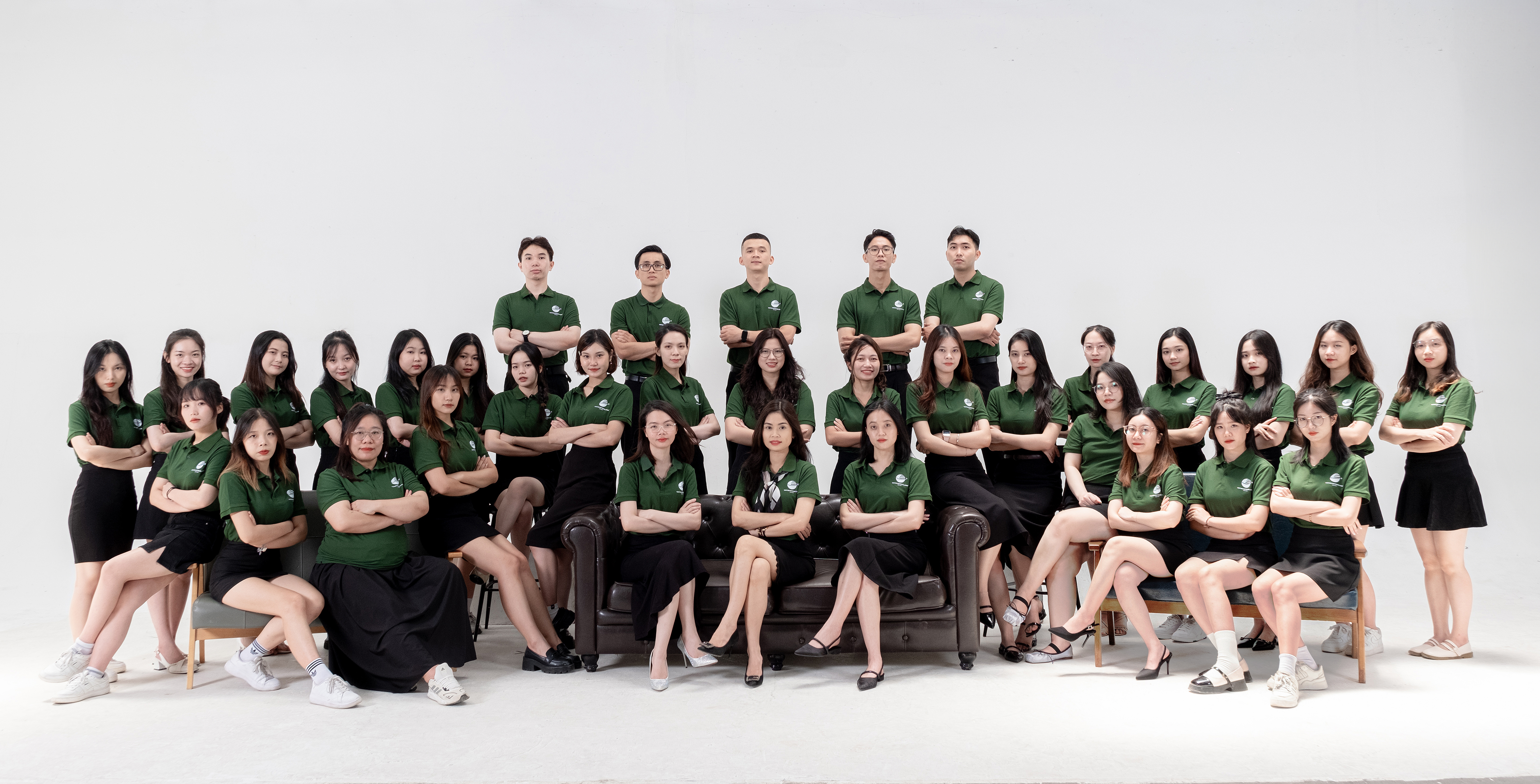 VIETBLUETOUR –  Tiên phong cung cấp dịch vụ du lịch trọn gói: tour trong nước, quốc tế, visa, team building, MICE và combo nghỉ dưỡng cao cấp.